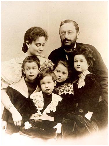 Weiss Manfréd és családja